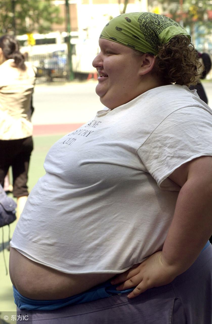 巨型大肚子女人图片
